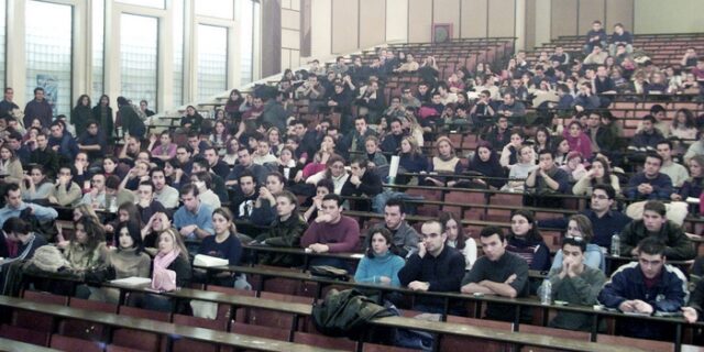 Ποιος είδε τη Διαμαντοπούλου και δεν τη φοβήθηκε