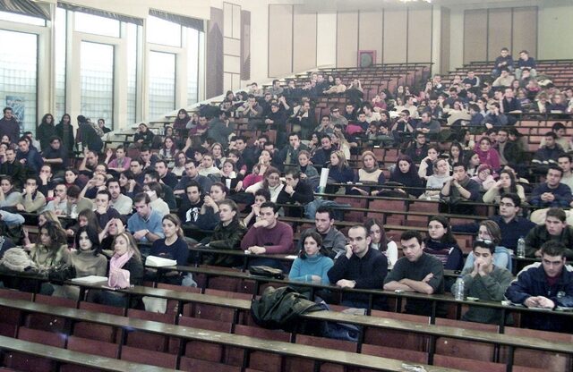 Ποιος είδε τη Διαμαντοπούλου και δεν τη φοβήθηκε