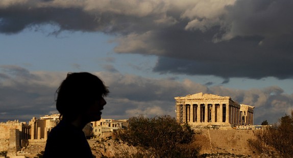 Επιθετικό κούρεμα χωρίς χρεοκοπία βλέπει η Goldman Sachs