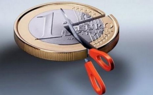Fitch: Χρεοκοπία το σχέδιο για κούρεμα 50%