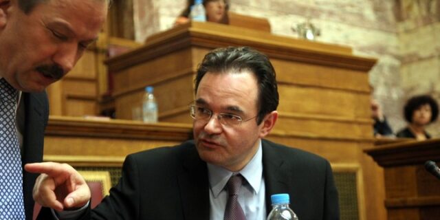 Καμία λίστα σύμφωνα με Παπακωνσταντίνου
