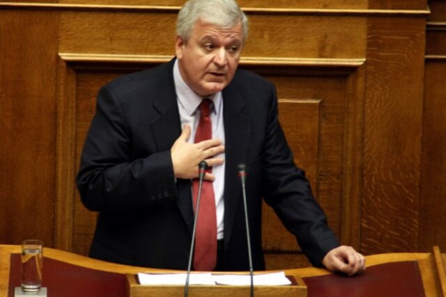 “Είμαστε αναγκασμένοι να ψηφίσουμε το πολυνομοσχέδιο”