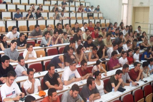 Συγχωνεύσεις σε ΑΕΙ και ΤΕΙ ζητά η Διαμαντοπούλου