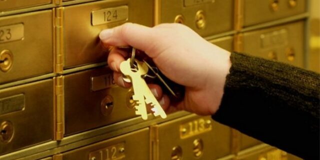 Σε δύο μήνες εξαφανίστηκαν 14 δισ. από τις τράπεζες