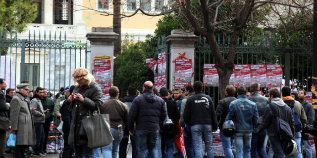 Ένταση το πρωί στο Πολυτεχνείο