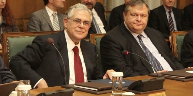 Στοπ στους φόρους, νέο ασφαλιστικό και μειώσεις στους μισθούς