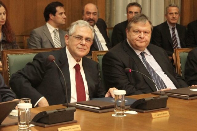 Στοπ στους φόρους, νέο ασφαλιστικό και μειώσεις στους μισθούς