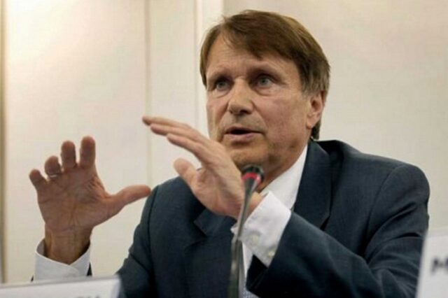“Βόμβες” Ράιχενμπαχ για την φοροδιαφυγή