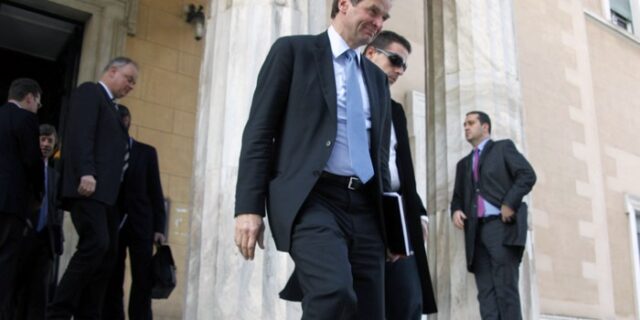 Άνοιγμα επαγγελμάτων και εφεδρεία για την 6η δόση