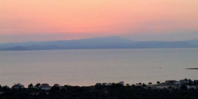 Προβλέπει σεισμό 7,2 ρίχτερ στο Αιγαίο