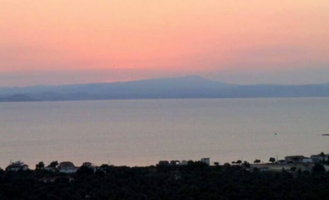 Προβλέπει σεισμό 7,2 ρίχτερ στο Αιγαίο