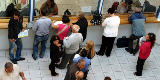 Κατασχέσεις ακινήτων για οφειλές 3.000 ευρώ