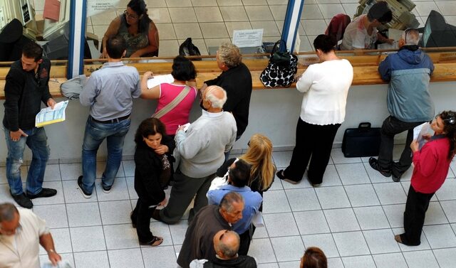 Κατασχέσεις ακινήτων για οφειλές 3.000 ευρώ