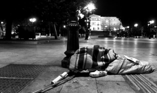Η λιτότητα αποτελειώνει την Ελλάδα
