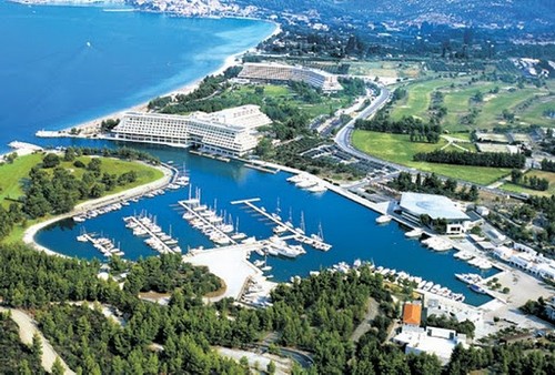 Σε δίκη για τα δεδουλευμένα τριών μηνών