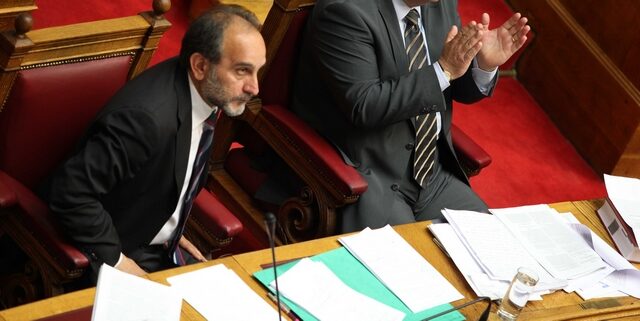 Διαψεύδει ξυλοδαρμό ο Κατσιφάρας