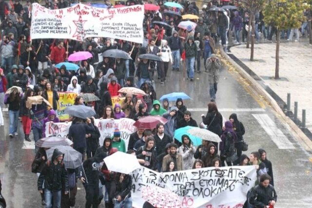 Ένταση στην επαρχία στις πορείες για τον Αλέξη