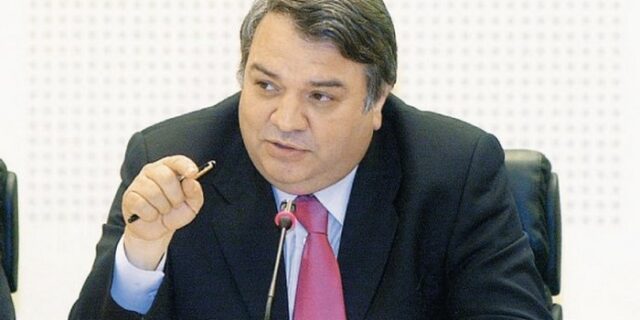 Θύμα προπηλακισμού από ακροδεξιούς καταγγέλλει ότι έπεσε ο Νίκος Μπίστης