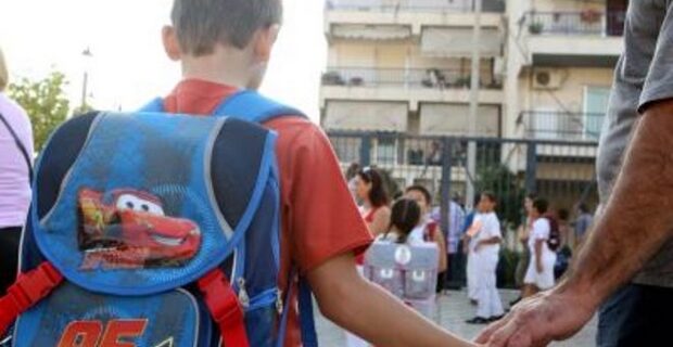 439.000 Ελληνόπουλα ζουν κάτω από το όριο της φτώχειας