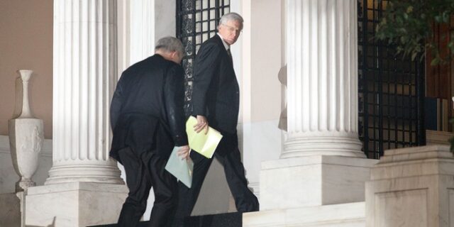 Προσπαθούν να βρούνε λύση για την ανταλλαγή