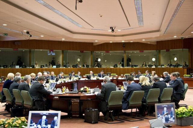 Κρίσιμο Eurogroup χωρίς απόφαση για την Ελλάδα