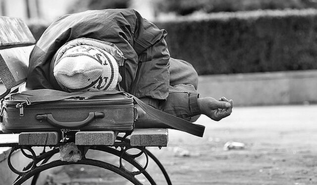 Νεκρός 76χρονος που ζούσε σε αυτοκίνητο