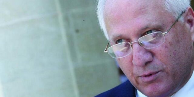 Κύπρος: “Κρύβει σκοπιμότητες η υποβάθμιση”