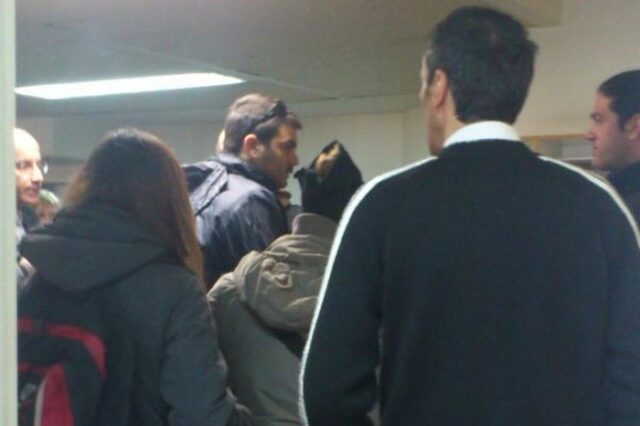 Κατάληψη στον Flash από φίλους του Επαναστατικού Αγώνα