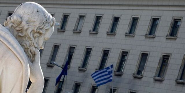 Τα hedge funds θα σύρουν την Ελλάδα στο δικαστήριο