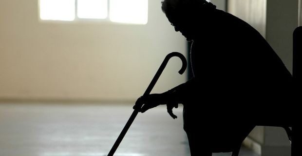 Παντρεύτηκε δεύτερη φορά αλλά ζούσε με τη σύνταξη του μακαρίτη επί 28 χρόνια