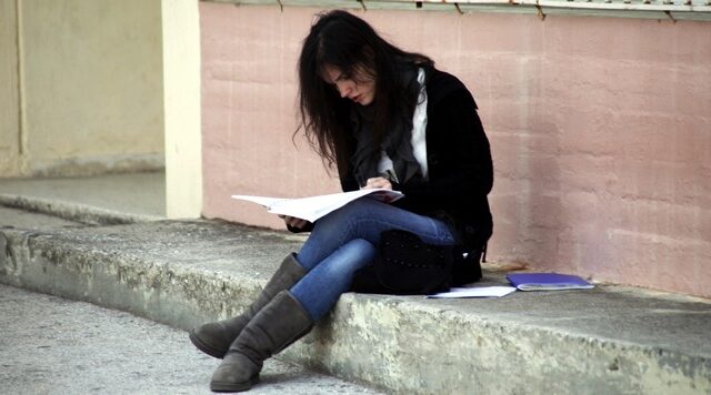 Kαμπάνα Βρυξελλών αν δεν αναγνωριστούν μεταπτυχιακά από κράτη – μέλη