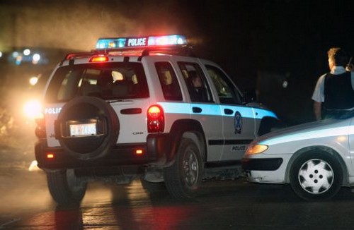 Γιαούρτια και αυγά κατά βουλευτών του ΠΑΣΟΚ