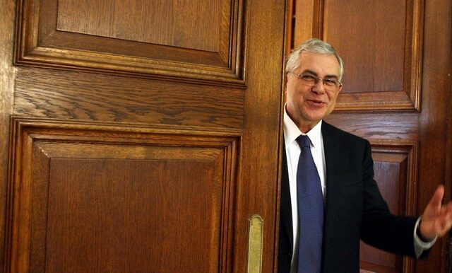 Αισιόδοξος για το “κούρεμα” ο Παπαδήμος