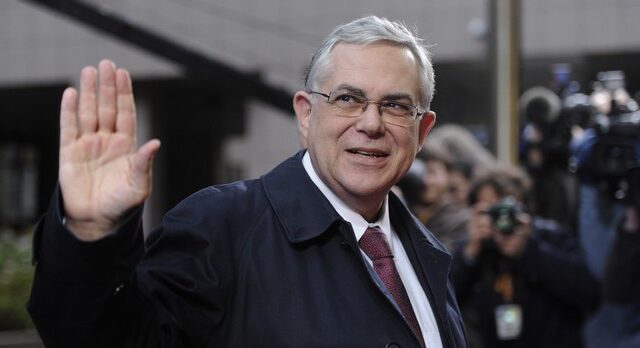 Με τρία “όχι” στις Βρυξέλλες ο Παπαδήμος