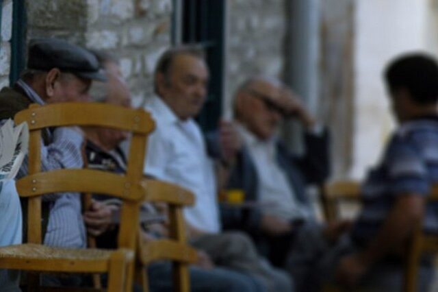 Χορηγούν σύνταξη με το ζόρι σε νεκρό