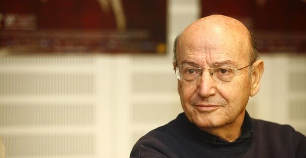 Φωτιά στο Μάτι: Κάηκε το αρχείο του Θόδωρου Αγγελόπουλου