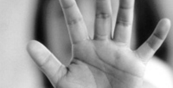 Στην Ελλάδα κρυβόταν επικίνδυνος παιδόφιλος