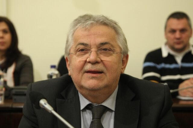 “Να παραιτηθεί ο Ροβέρτος Σπυρόπουλος”