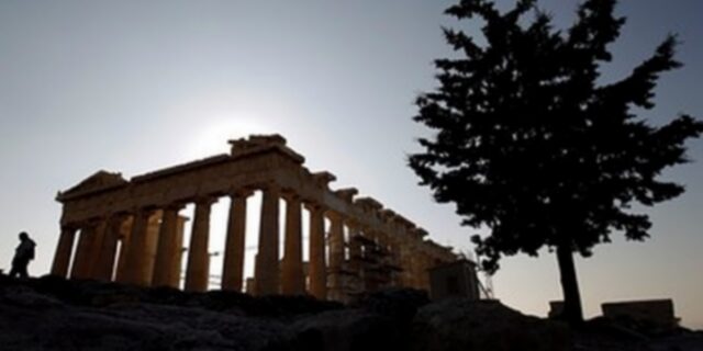 Zeit: “Αφήστε την Ελλάδα ήσυχη”