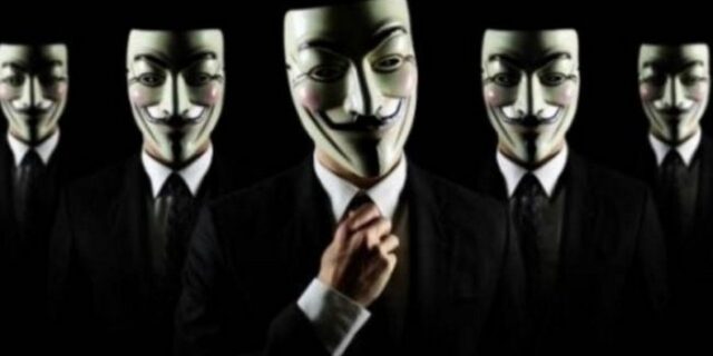 Anonymous: “H ελληνική κυβέρνηση δεν άκουσε τον λαό”