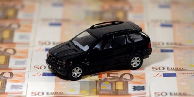 Μειώσεις στα ασφάλιστρα των αυτοκινήτων έως και 20%