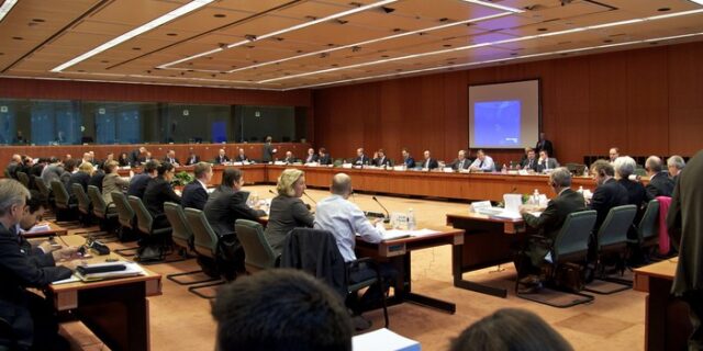 Τι δεσμεύσεις αναλαμβάνει η Ελλάδα μετά το κούρεμα