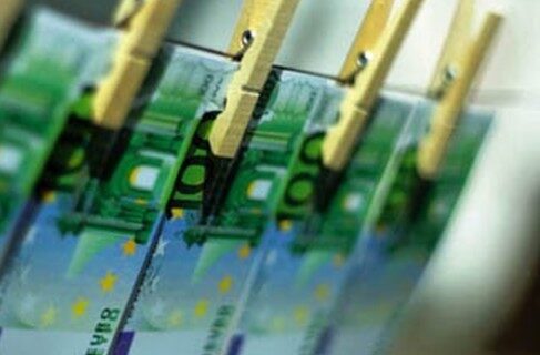 Πάνω από 220 εκατ. “μαύρα” ευρώ κατασχέθηκαν σε έναν χρόνο