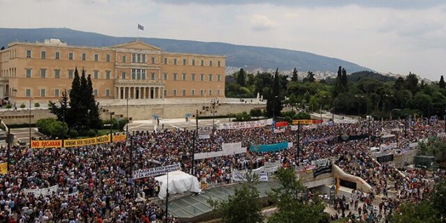 Η κρίση του ευρώ στην Ελλάδα: Η πιο επικίνδυνη στιγμή