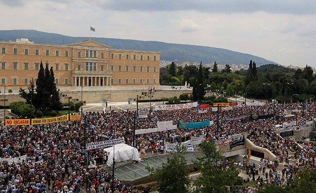 Η κρίση του ευρώ στην Ελλάδα: Η πιο επικίνδυνη στιγμή