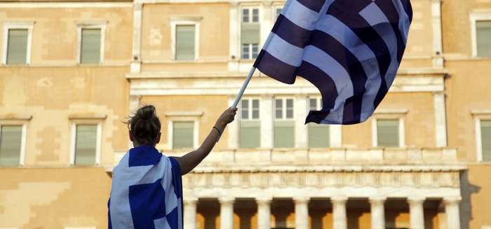 Διασώζουν την Ελλάδα ή τους επενδυτές και το ευρώ;