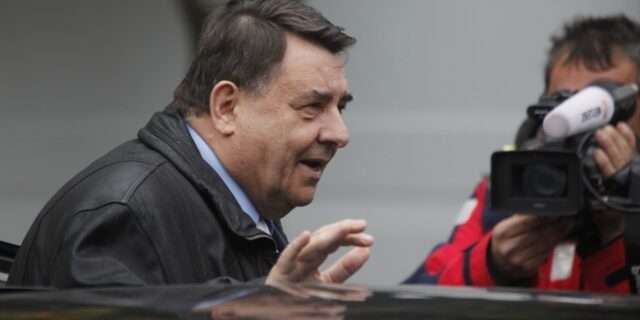 Επίθεση σε γραφεία του ΛΑΟΣ στα Πατήσια