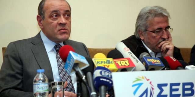 “Πολιτικό χρέος να σώσετε δώρα και μισθούς”