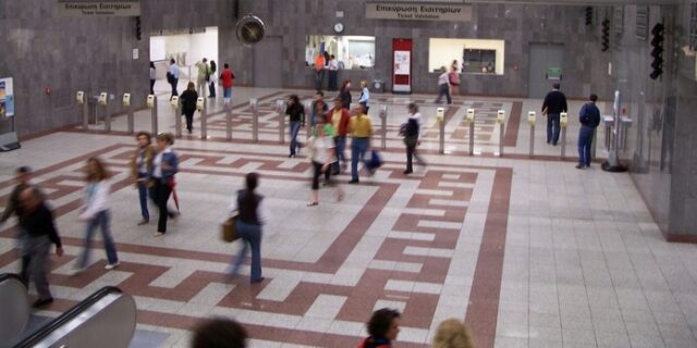 Αυξήσεις – φωτιά στα εισιτήρια των μέσων μεταφοράς