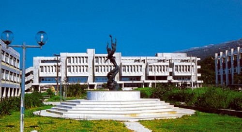 Οι πανεπιστημιακοί στο προσκήνιο